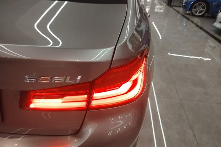 Used BMW 5 Series 2018 528Li Launch Special Edition Right Rear Taillight