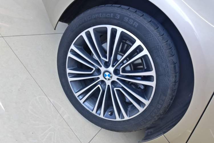 Used BMW 5 Series 2018 Facelifted 530Li Luxury Edition Premium Package Right Rear Wheel Hub