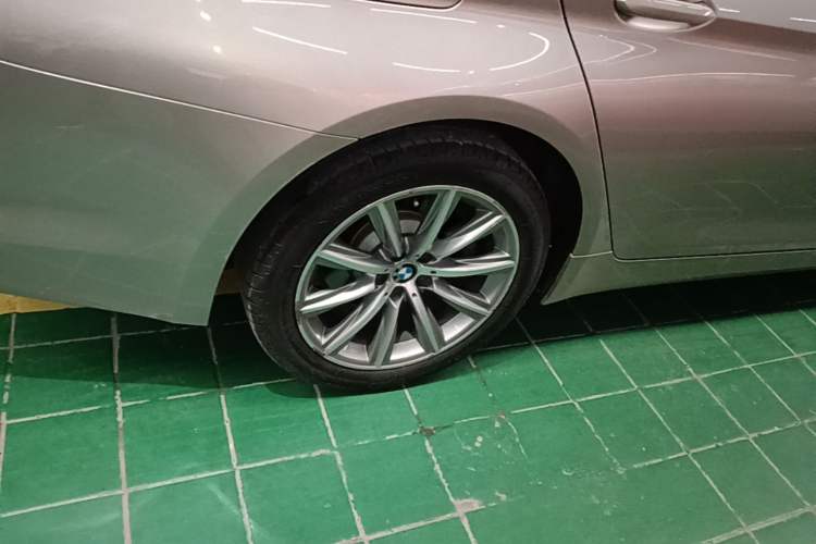 Used BMW 5 Series 2018 528Li Launch Special Edition Right Rear Wheel Hub