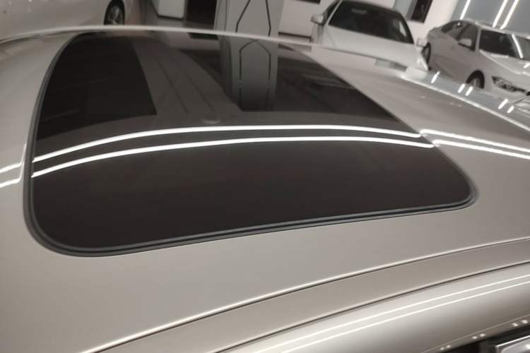 Used BMW 5 Series 2018 528Li Launch Special Edition Roof