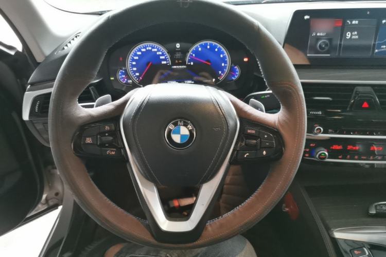 Used BMW 5 Series 2018 530Li xDrive Luxury Package Steering Wheel
