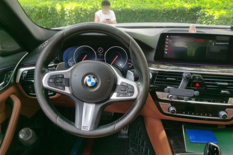 Used BMW 5 Series 2018 530Li Leading Model M Sport Package Steering Wheel