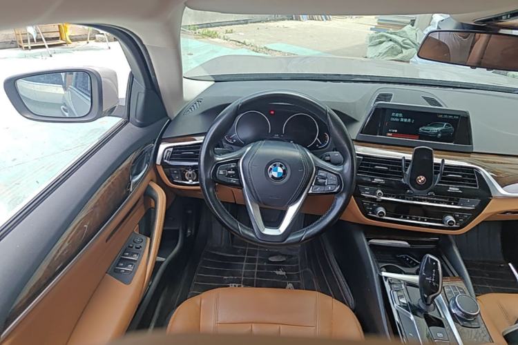 Used BMW 5 Series 2018 528Li Launch Special Edition Steering Wheel