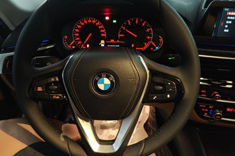 Used BMW 5 Series 2018 528Li Launch Special Edition Steering Wheel