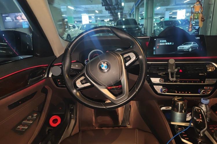 Used BMW 5 Series 2018 525Li Luxury Package Steering Wheel