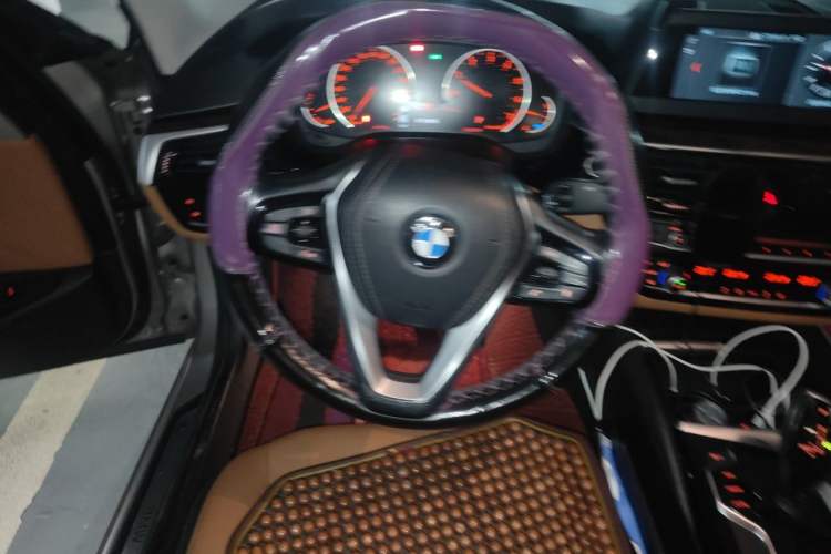 Used BMW 5 Series 2018 528Li Launch Special Edition Steering Wheel