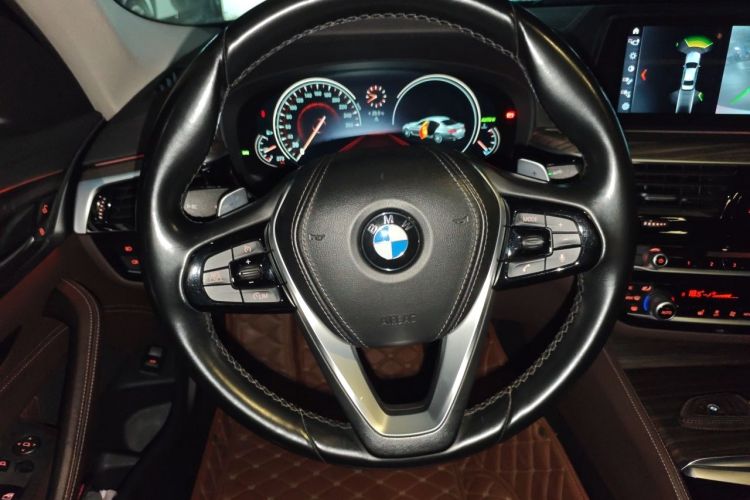 Used BMW 5 Series 2018 530Li Leading Edition Luxury Package Steering Wheel