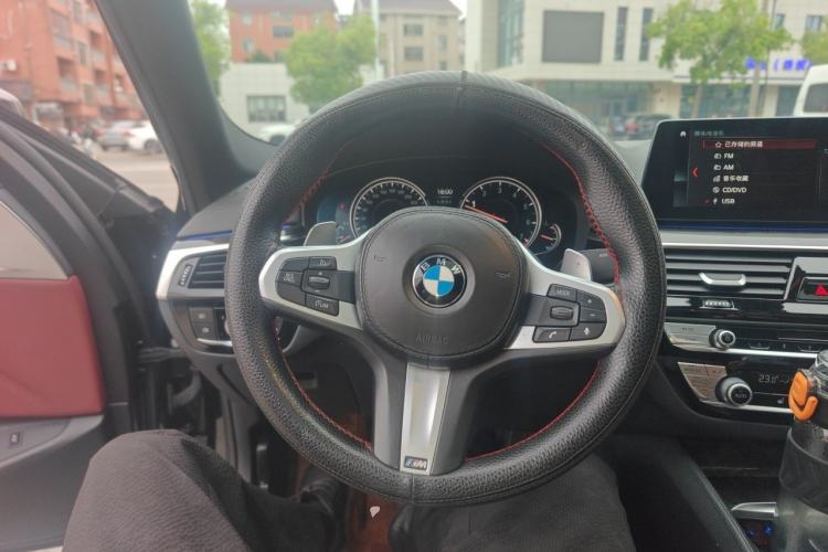 Used BMW 5 Series 2018 Restyled 530Li Leading Edition M Sport Package Steering Wheel