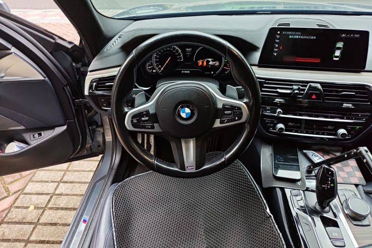 Used BMW 5 Series 2018 530i M Sport Package Steering Wheel