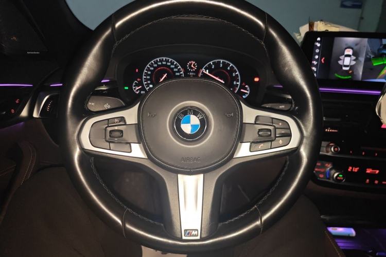 Used BMW 5 Series 2018 525Li Luxury Package Steering Wheel