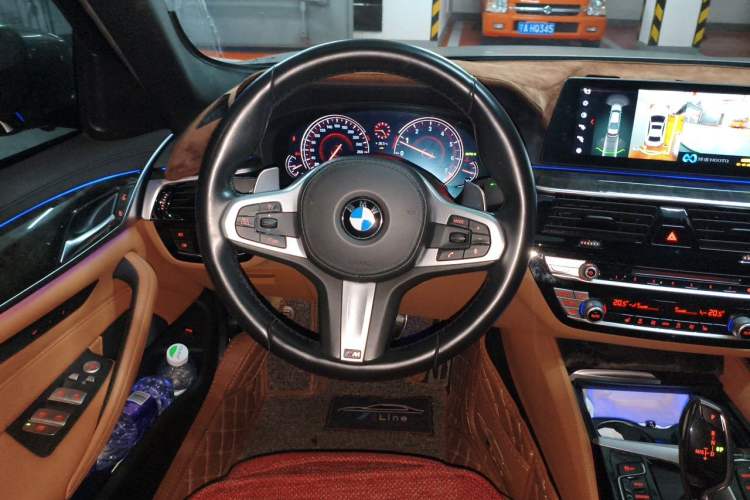 Used BMW 5 Series 2018 Restyled 530Li Leading Edition M Sport Package Steering Wheel