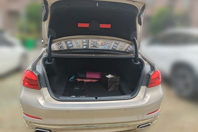 Used BMW 5 Series 2018 530Li Leading Edition Luxury Package Trunk