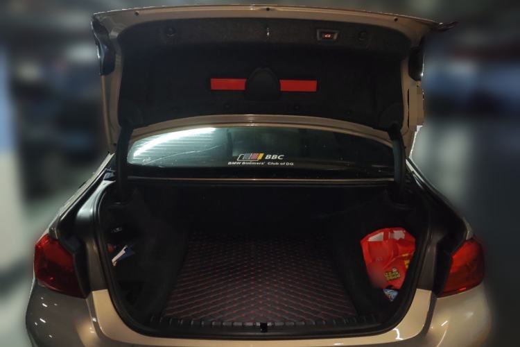 Used BMW 5 Series 2018 530Li Leading Edition Luxury Package Trunk