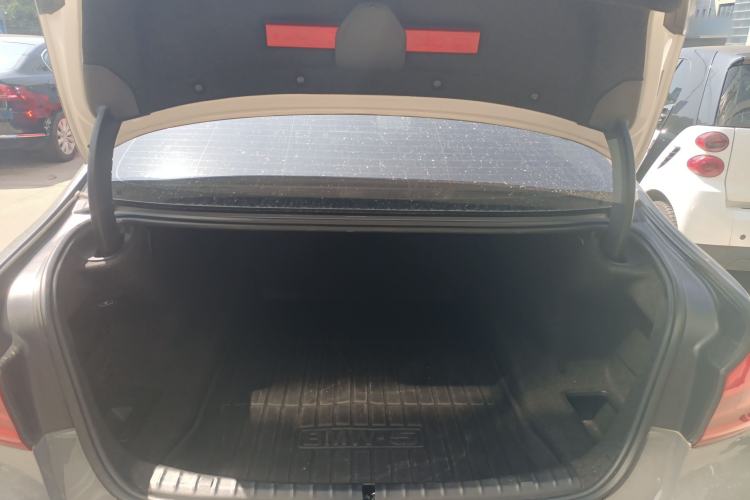 Used BMW 5 Series 2018 525Li Luxury Package Trunk