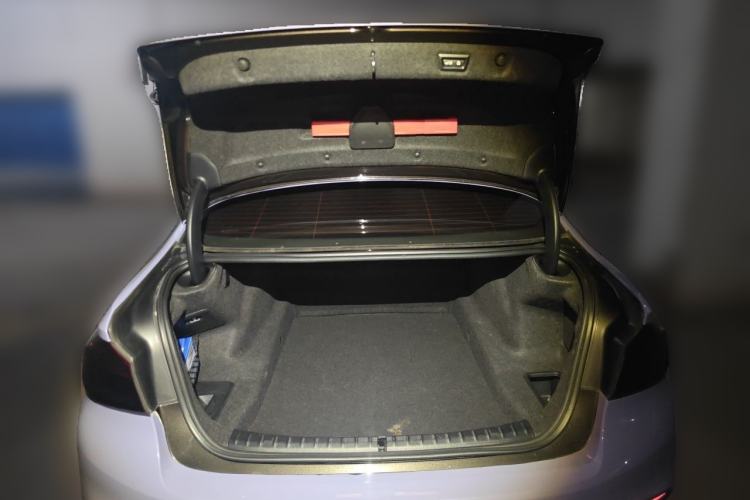 Used BMW 5 Series 2018 525Li Luxury Package Trunk
