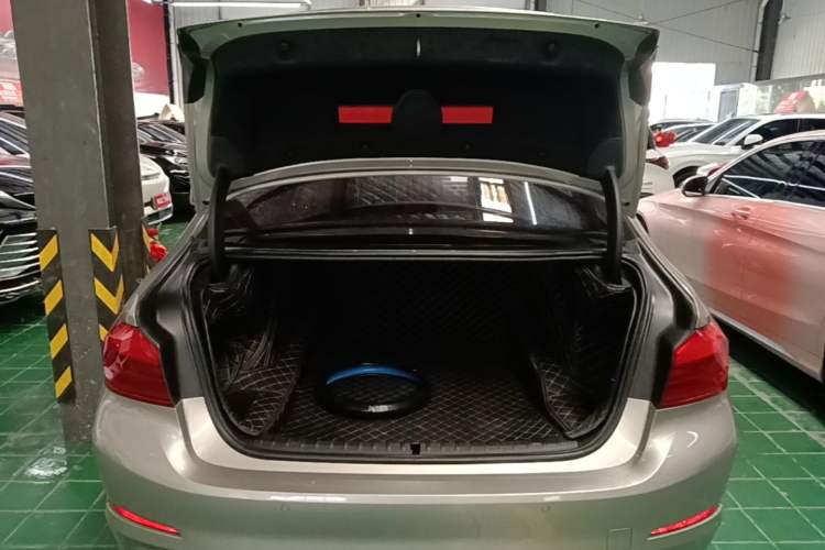 Used BMW 5 Series 2018 528Li Launch Special Edition Trunk
