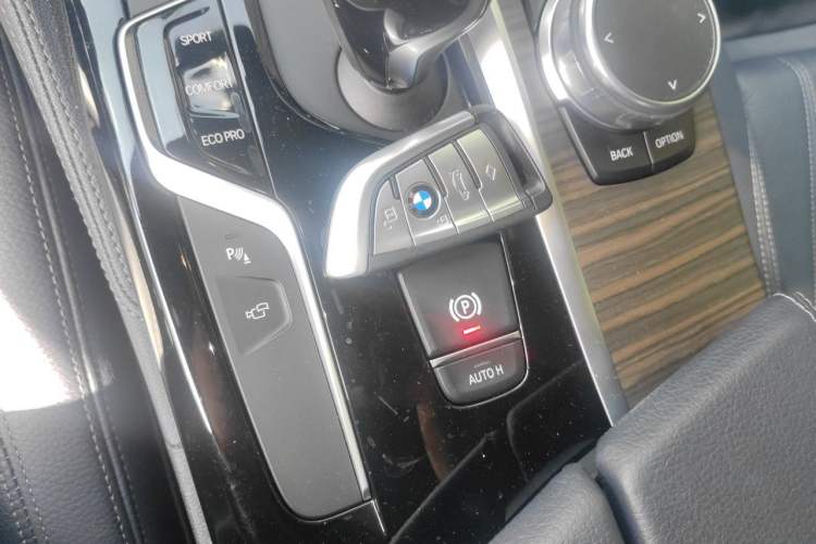 Used BMW 5 Series 2018 530i M Sport Package Vehicle Key
