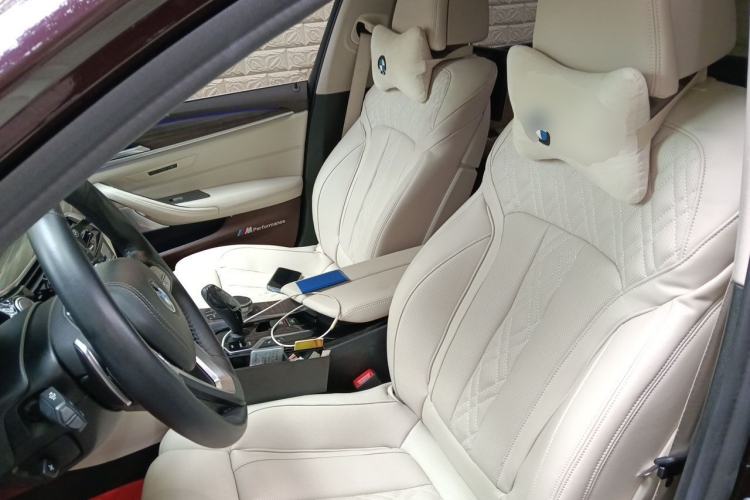 Used BMW 5 Series 2018 Facelifted 530Li xDrive Luxury Package Left Front Seat