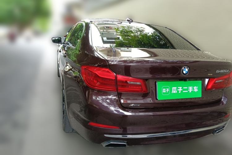 Used BMW 5 Series 2018 Facelifted 530Li xDrive Luxury Package Rear Left 45 Deg