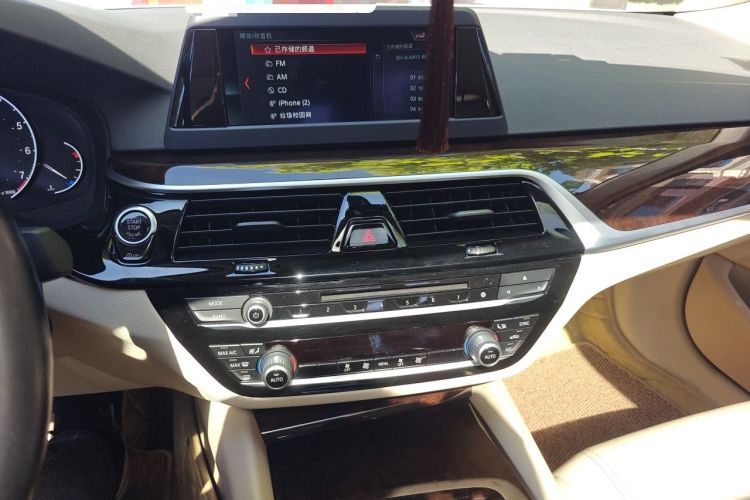 Used BMW 5 Series 2018 528Li Launch Special Edition Audio And AC Panel