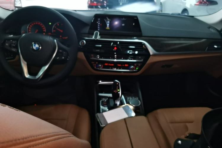 Used BMW 5 Series 2018 528Li Launch Special Edition Center Console