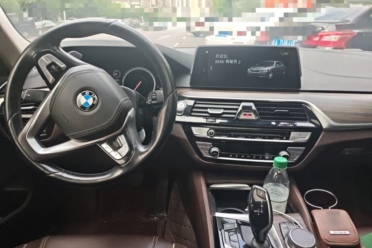 Used BMW 5 Series 2018 530Li Leading Edition Luxury Package Center Console