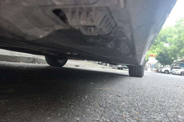 Used BMW 5 Series 2018 528Li Launch Special Edition Chassis Front Left