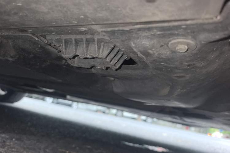 Used BMW 5 Series 2018 528Li Launch Special Edition Chassis Front Right