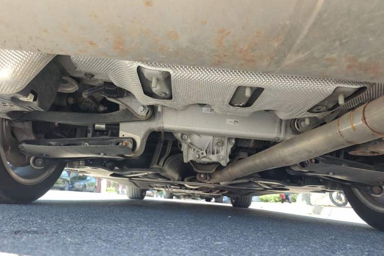Used BMW 5 Series 2018 528Li Launch Special Edition Chassis Rear