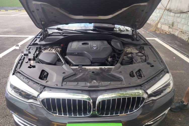 Used BMW 5 Series 2018 530Li Luxury Edition Premium Package Engine Bay