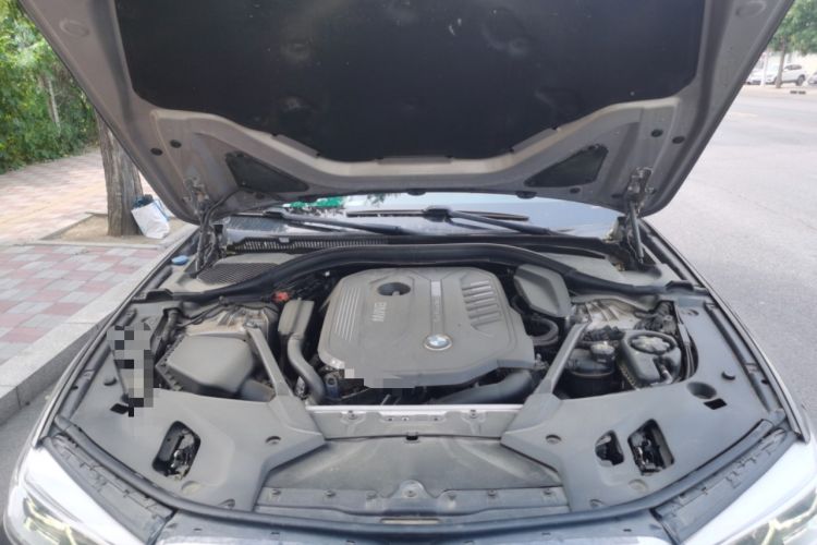 Used BMW 5 Series 2018 540Li Executive Edition Engine Bay