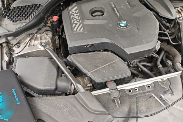 Used BMW 5 Series 2018 528Li Launch Special Edition Engine Bay