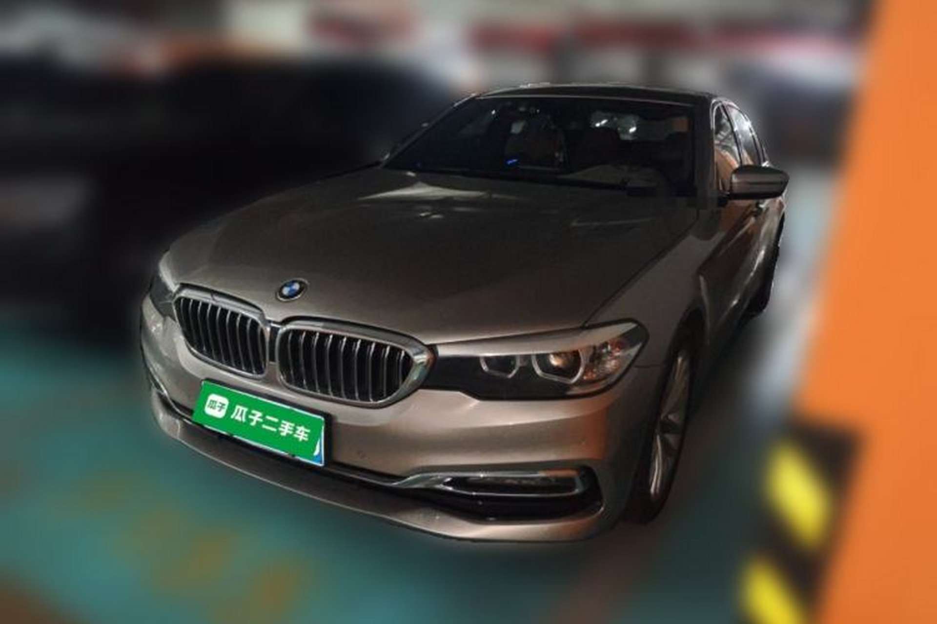 Used BMW 5 Series 2018 530Li Leading Edition Luxury Package Front Left 45 Deg