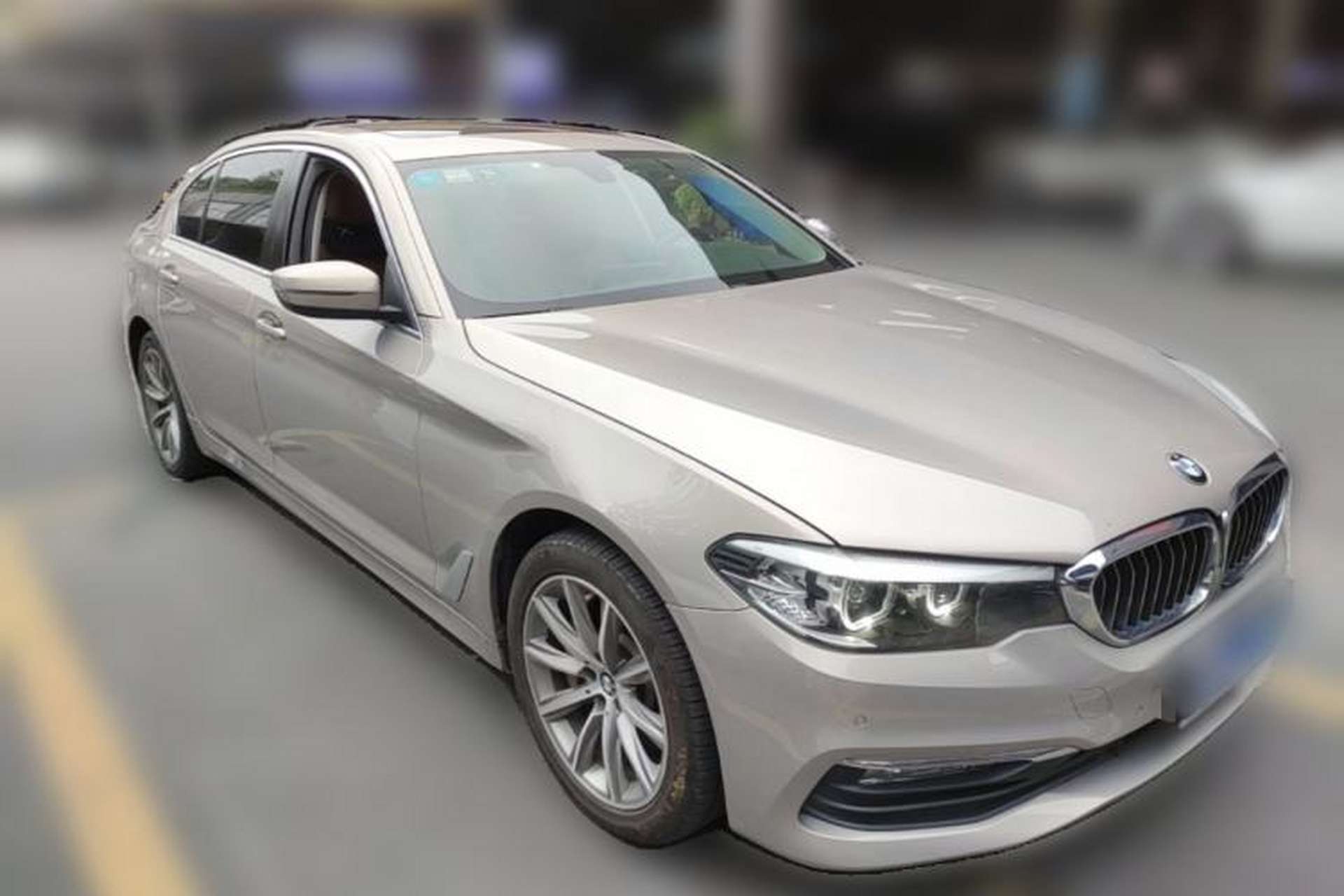 Used BMW 5 Series 2018 528Li Launch Special Edition Front Right 45 Deg