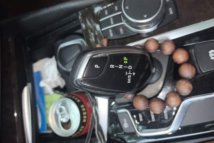 Used BMW 5 Series 2018 528Li Launch Special Edition Gear Lever