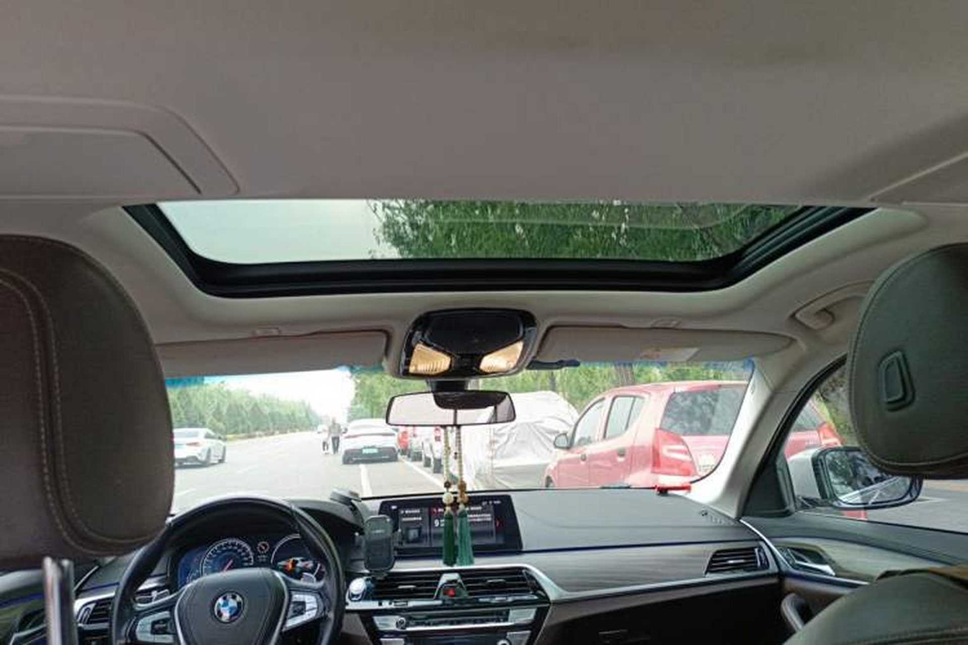 Used BMW 5 Series 2018 Facelifted 530Li xDrive Luxury Package Headliner