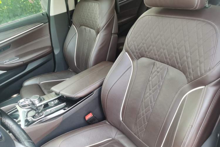 Used BMW 5 Series 2018 540Li Executive Edition Left Front Seat