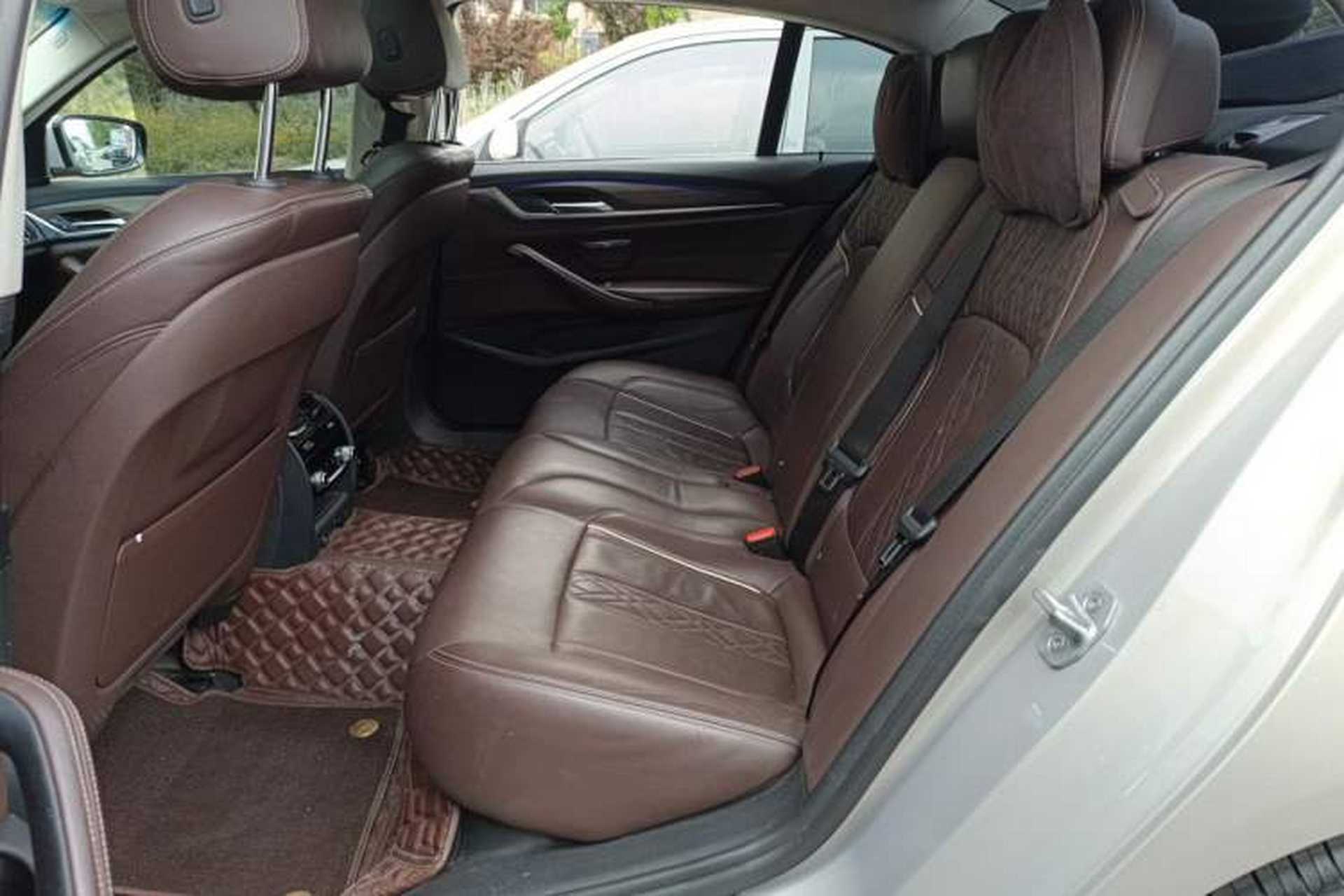 Used BMW 5 Series 2018 Facelifted 530Li xDrive Luxury Package Left Rear Seat