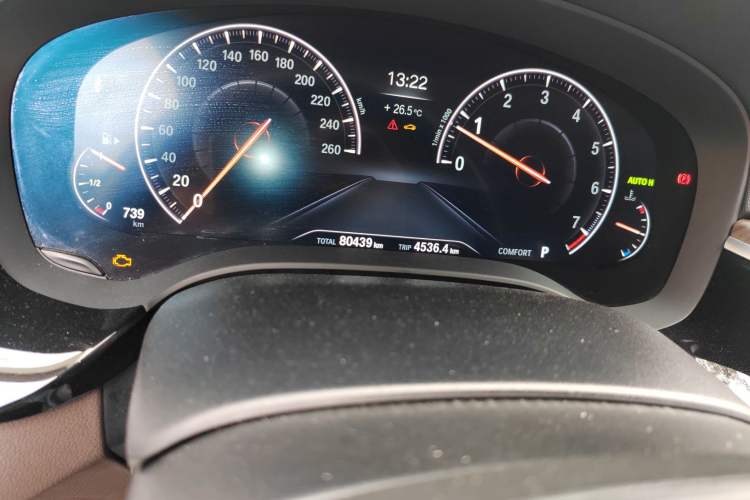 Used BMW 5 Series 2018 530Li Luxury Edition Premium Package Odometer Close Up