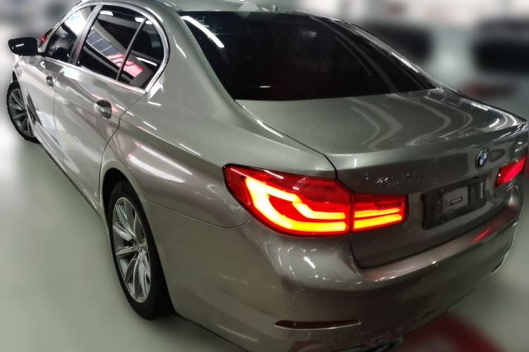 Used BMW 5 Series 2018 528Li Launch Special Edition Rear Left 45 Deg