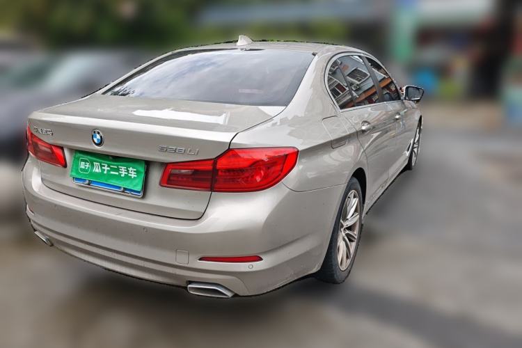 Used BMW 5 Series 2018 528Li Launch Special Edition Rear Right 45 Deg