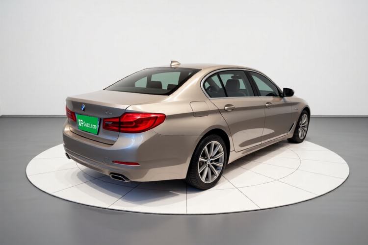 Used BMW 5 Series 2018 528Li Launch Special Edition Rear Right 45 Deg