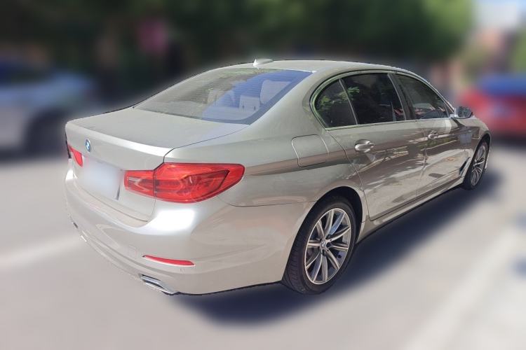 Used BMW 5 Series 2018 528Li Launch Special Edition Rear Right 45 Deg