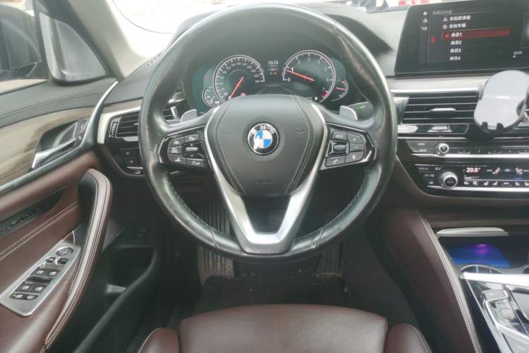 Used BMW 5 Series 2018 540Li Executive Edition Steering Wheel