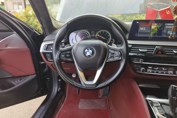 Used BMW 5 Series 2018 530Li Luxury Edition Premium Package Steering Wheel