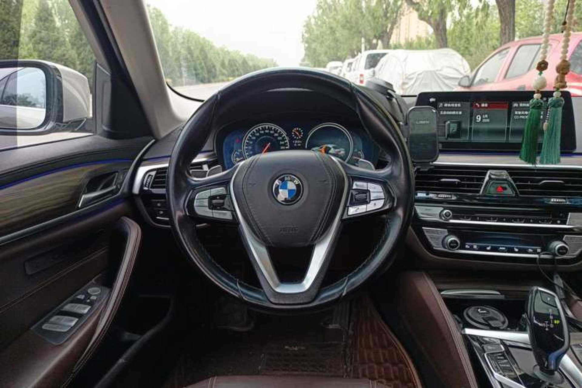 Used BMW 5 Series 2018 Facelifted 530Li xDrive Luxury Package Steering Wheel