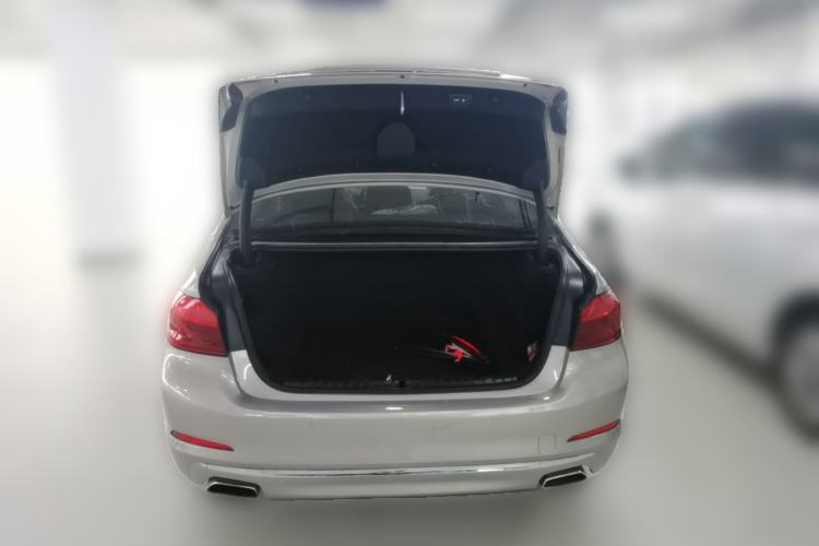 Used BMW 5 Series 2018 530Li Leading Edition Luxury Package Trunk
