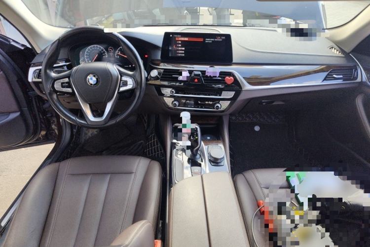 Used BMW 5 Series 2018 525Li Luxury Package Center Console