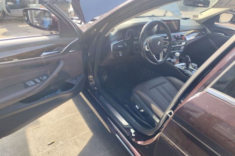 Used BMW 5 Series 2018 525Li Luxury Package Driver Seat