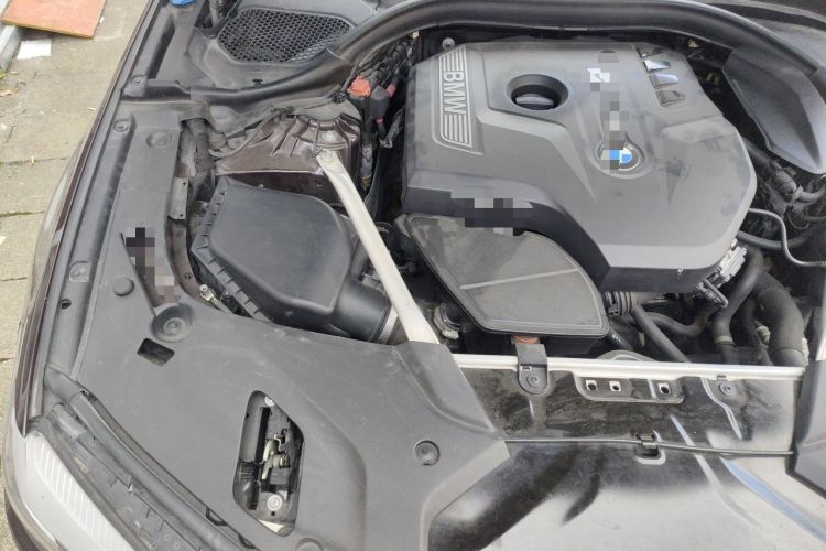 Used BMW 5 Series 2018 525Li Luxury Package Engine Bay Right